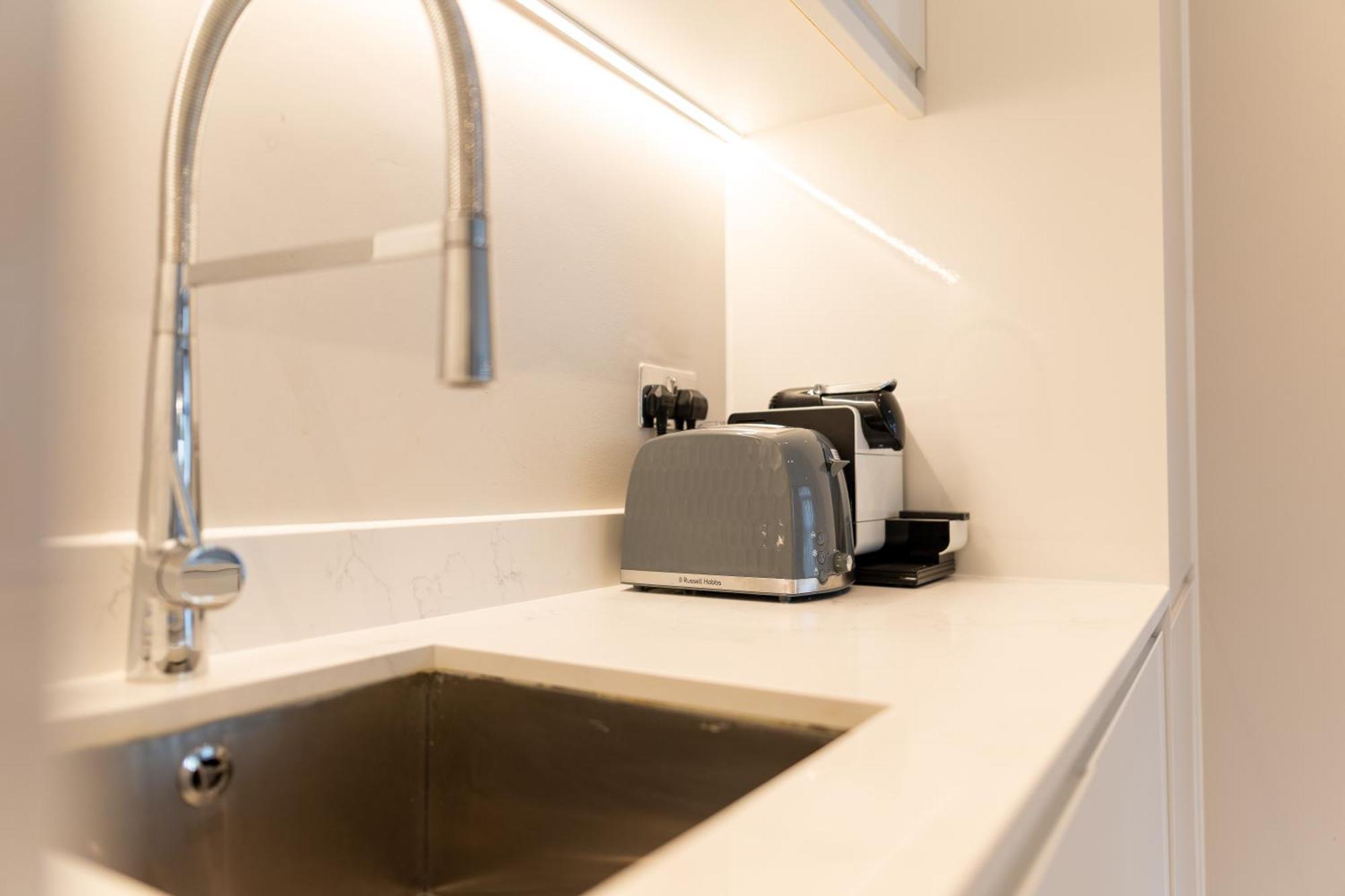 Exclusive Cardiff City Centre Apartment Exterior foto